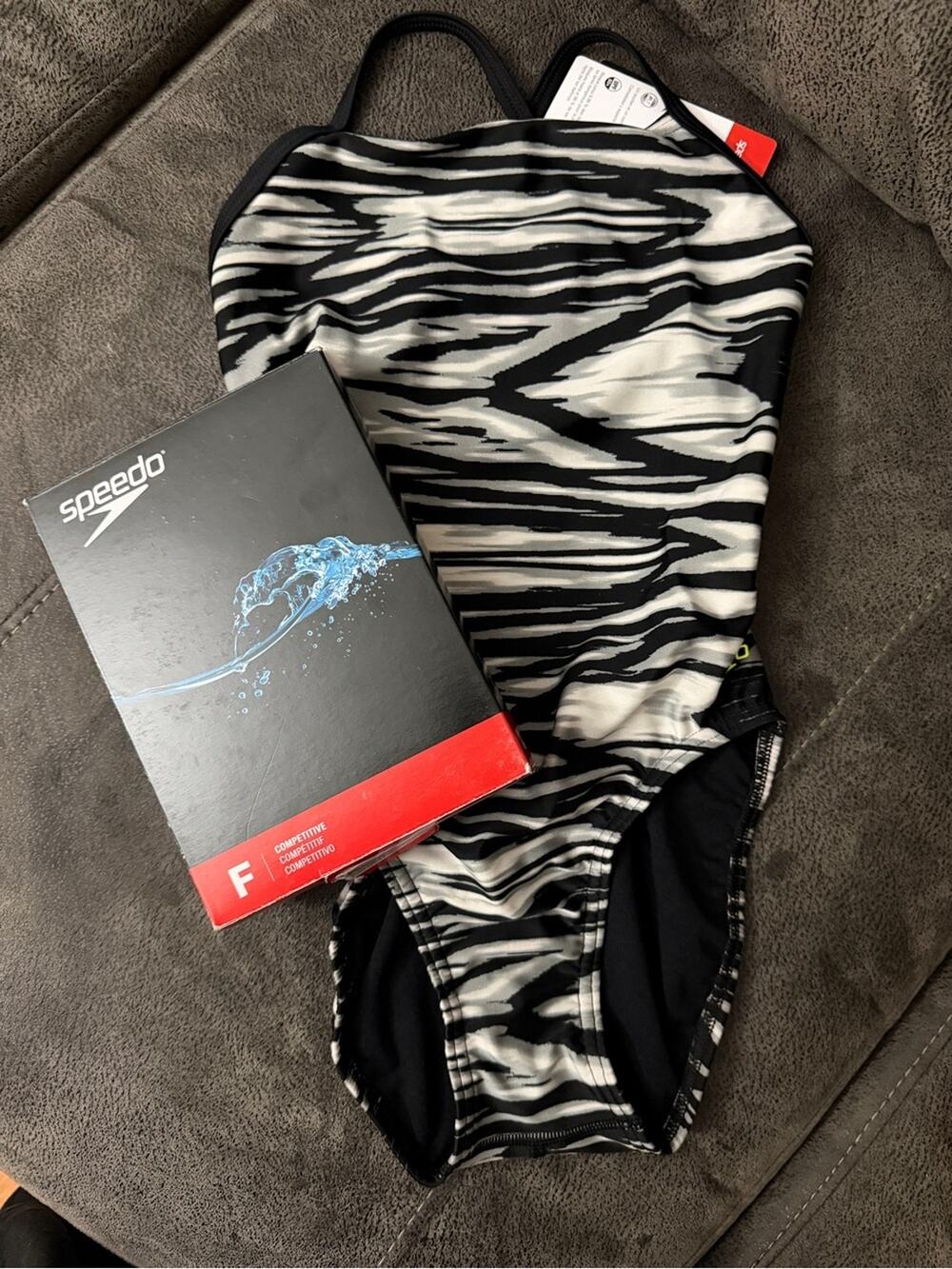 Speedo women’s swimsuit one piece ProLT Cross Back printed adult, sz 26